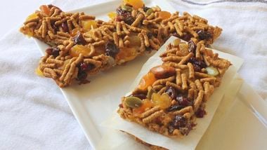 Gluten-Free No-Bake Honey-Nut Cereal Bars Recipe 