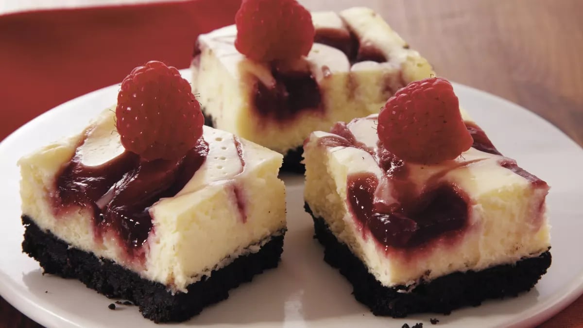 Raspberry-Swirl Cheesecake Bars