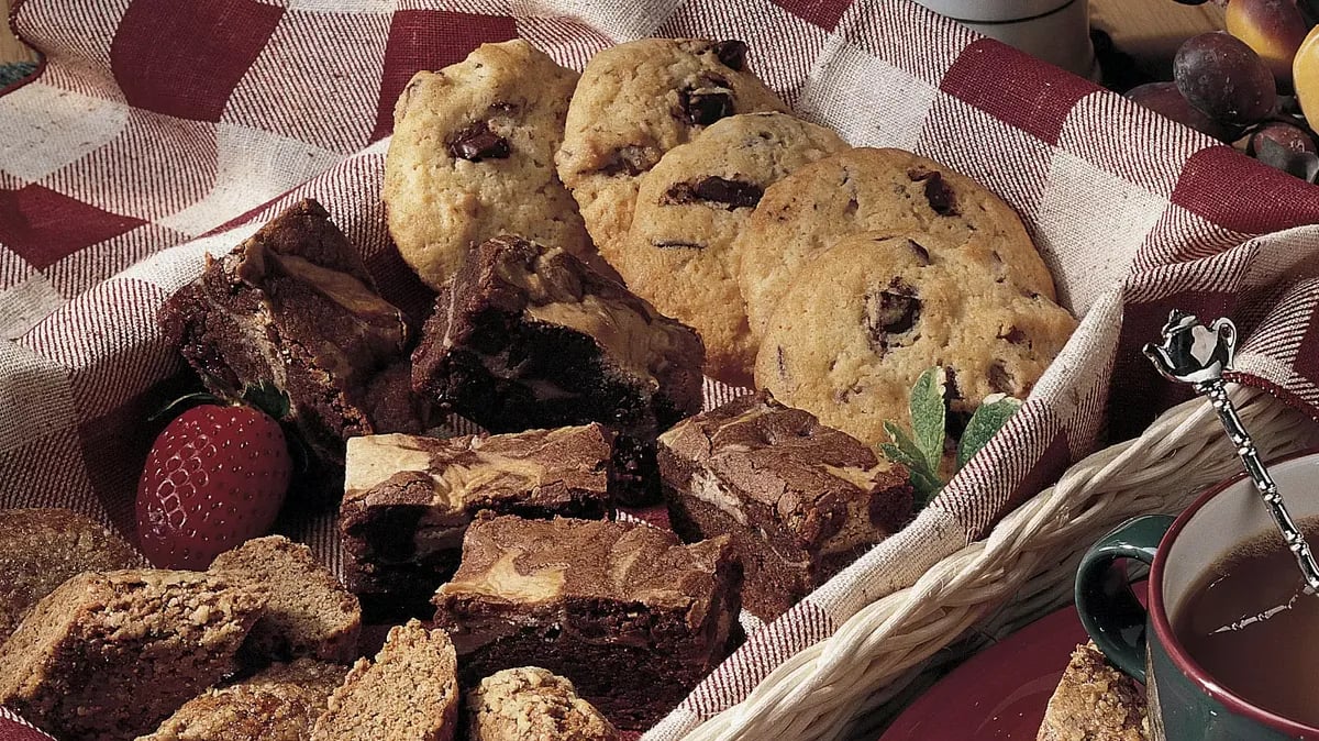 Sour Cream Chunk Cookies