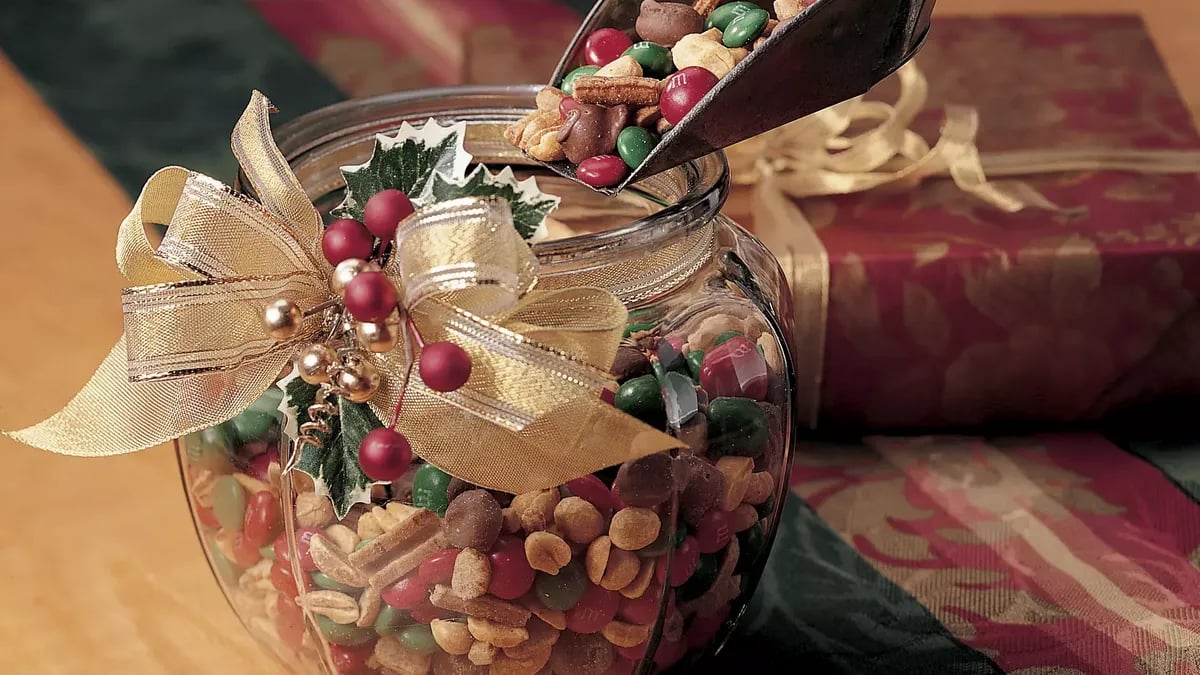 Christmas Snack Mix