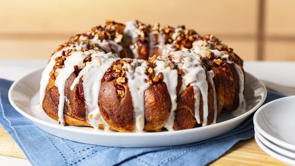 Cinnamon Roll Cranberry Orange Pull Apart