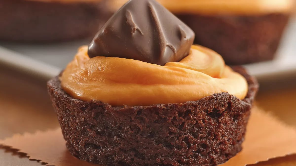 Trick-or-Treat Brownie Cupcakes