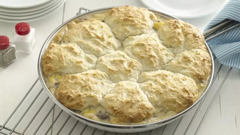 Biscuit and Sausage Gravy Skillet