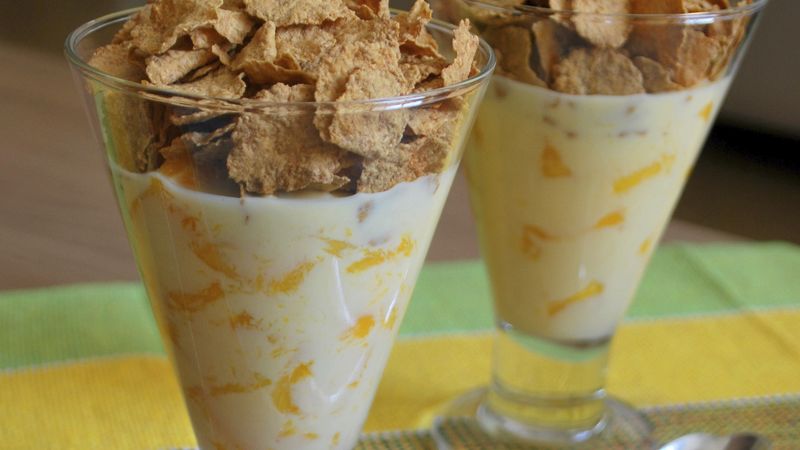 Creamy and Crunchy Mango Dessert