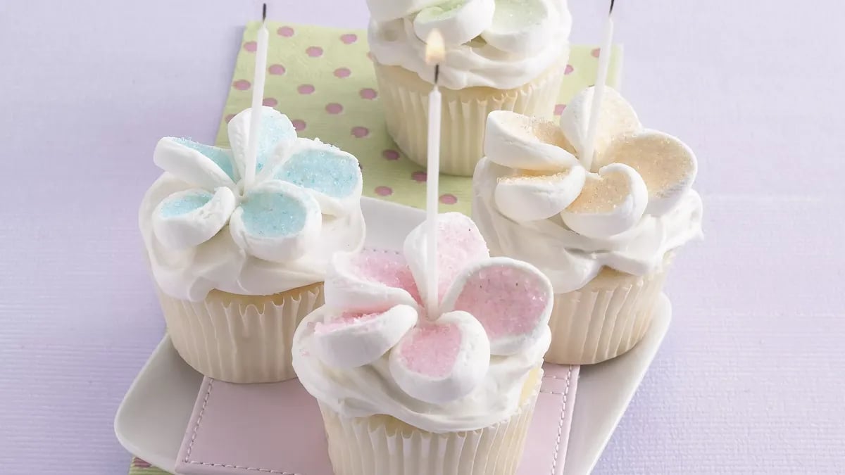 Happy Birthday Marshmallow Cupcakes