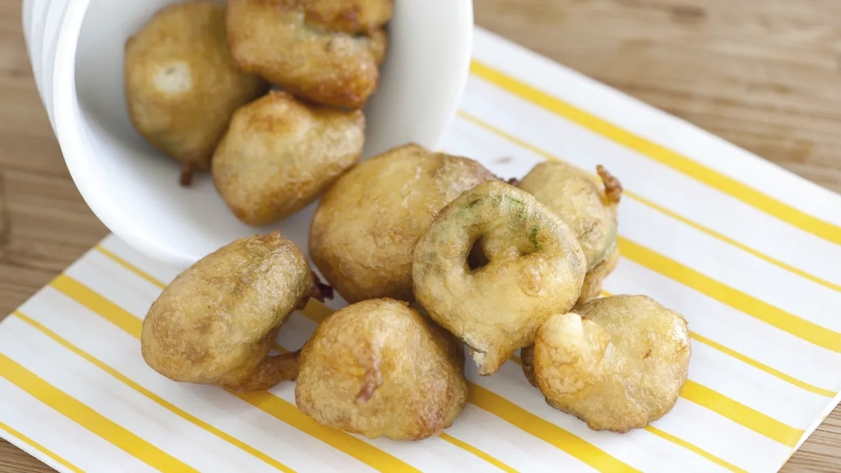 Beer-Battered Jalapeño Bites