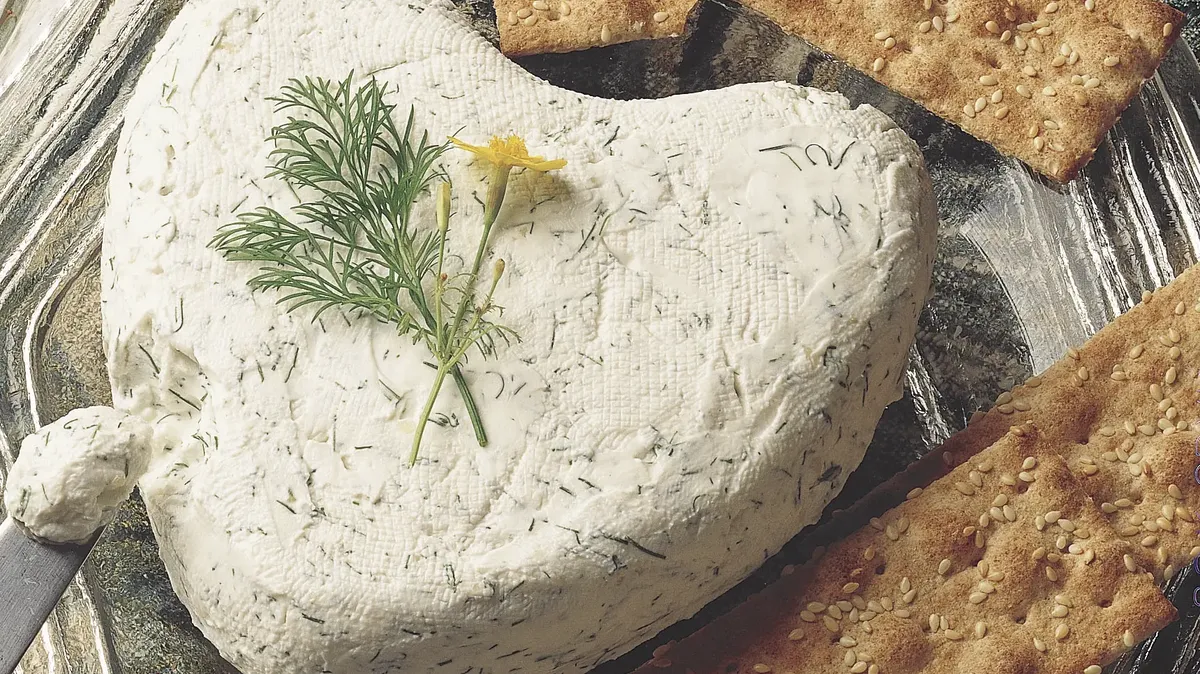 Dilled Yogurt Cheese