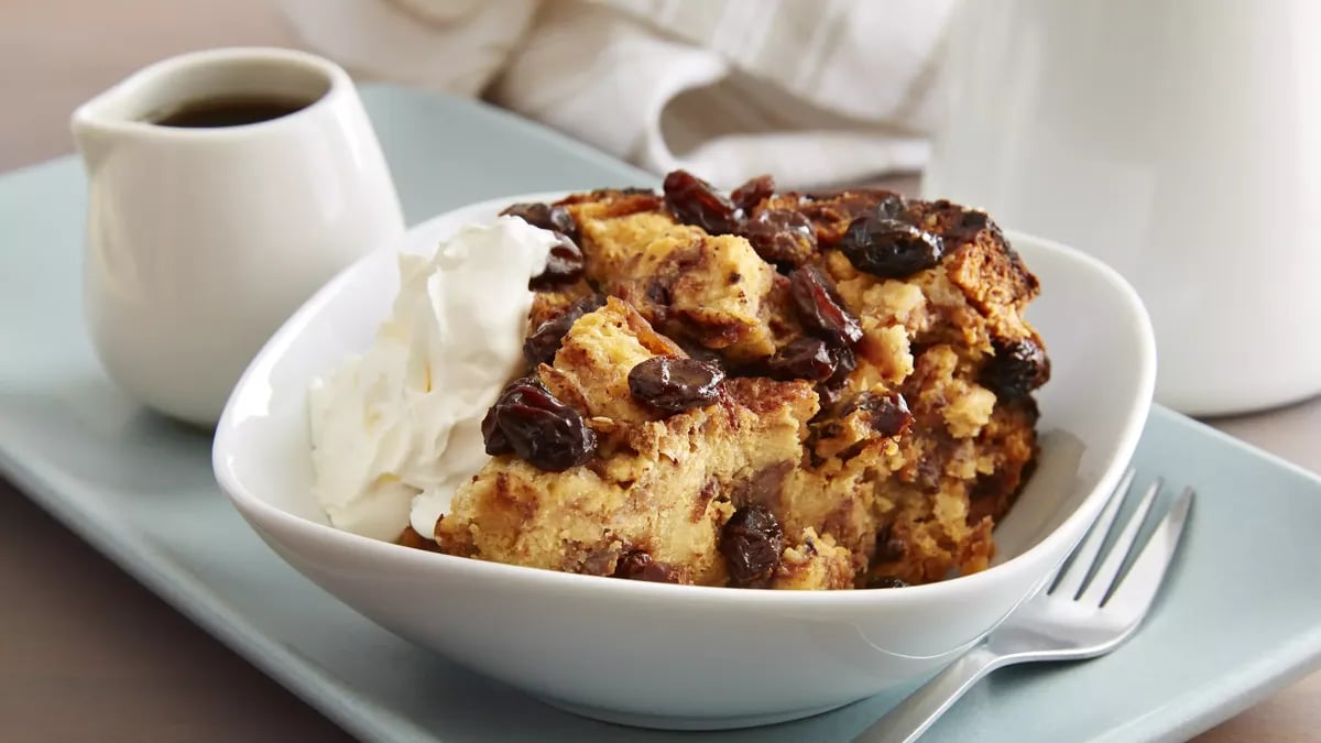 Slow-Cooker Cinnamon-Raisin Bread Pudding