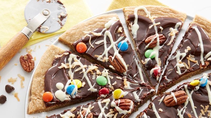 Chocolate Cookie Pizza 