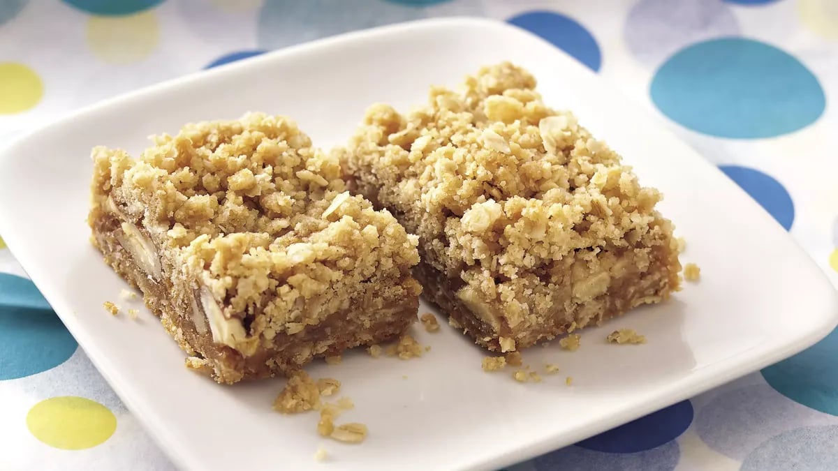 Caramel Apple-Nut Bars