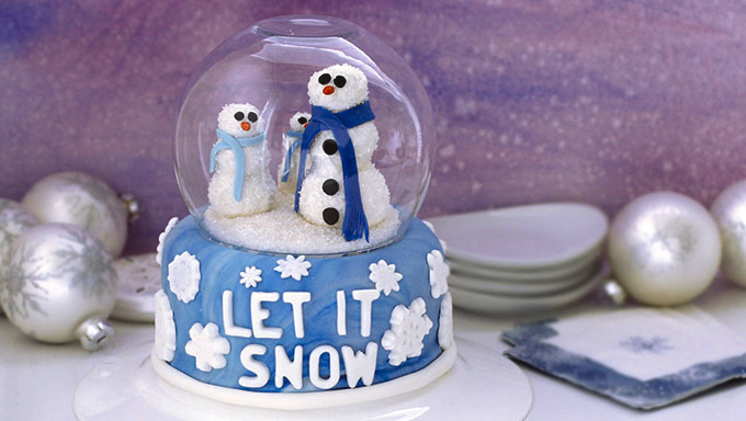 Holiday Snow Globe Cake Recipe: How to Make It