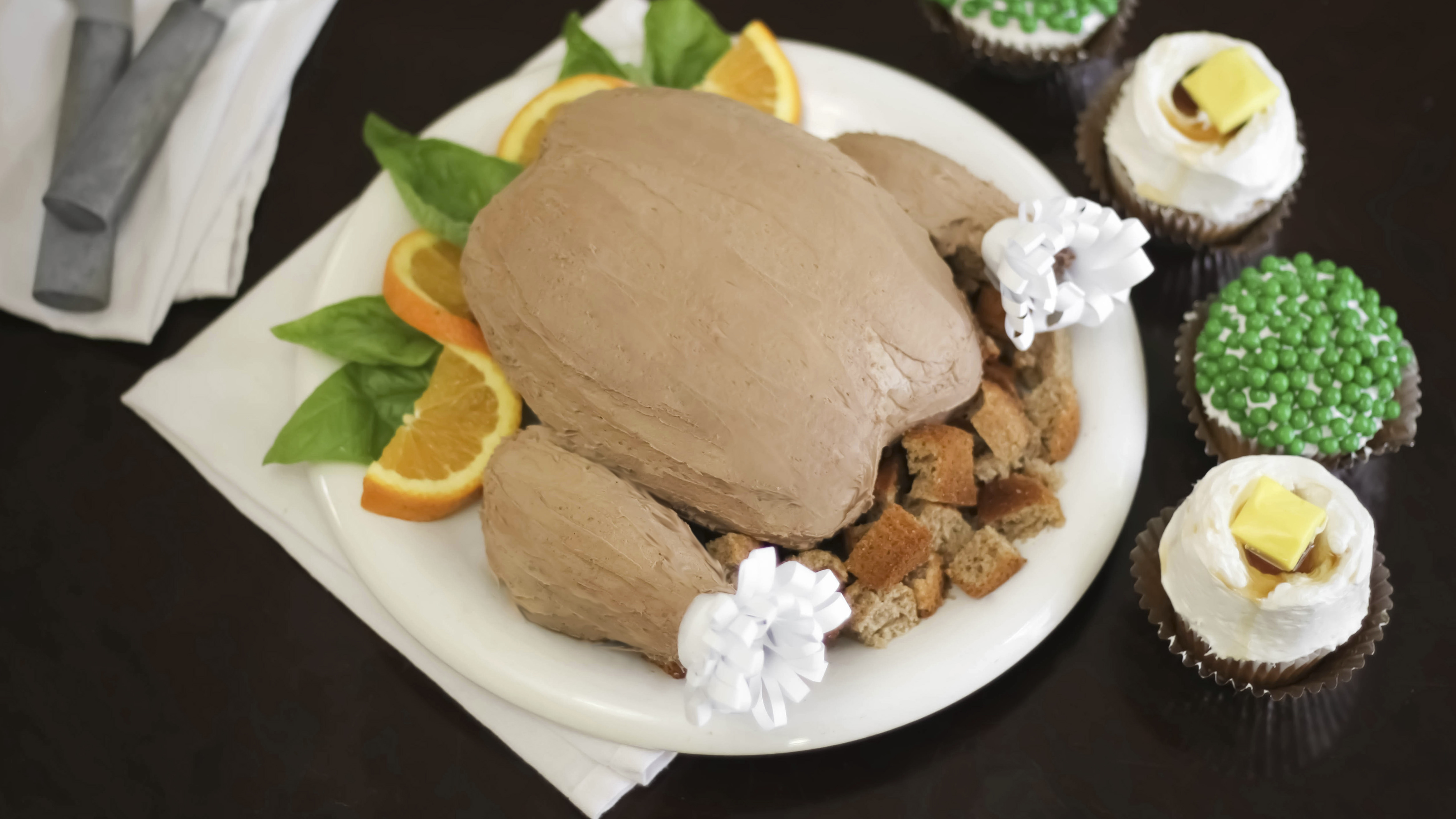 Turkey Thanksgiving Cake | Hans' Bakery