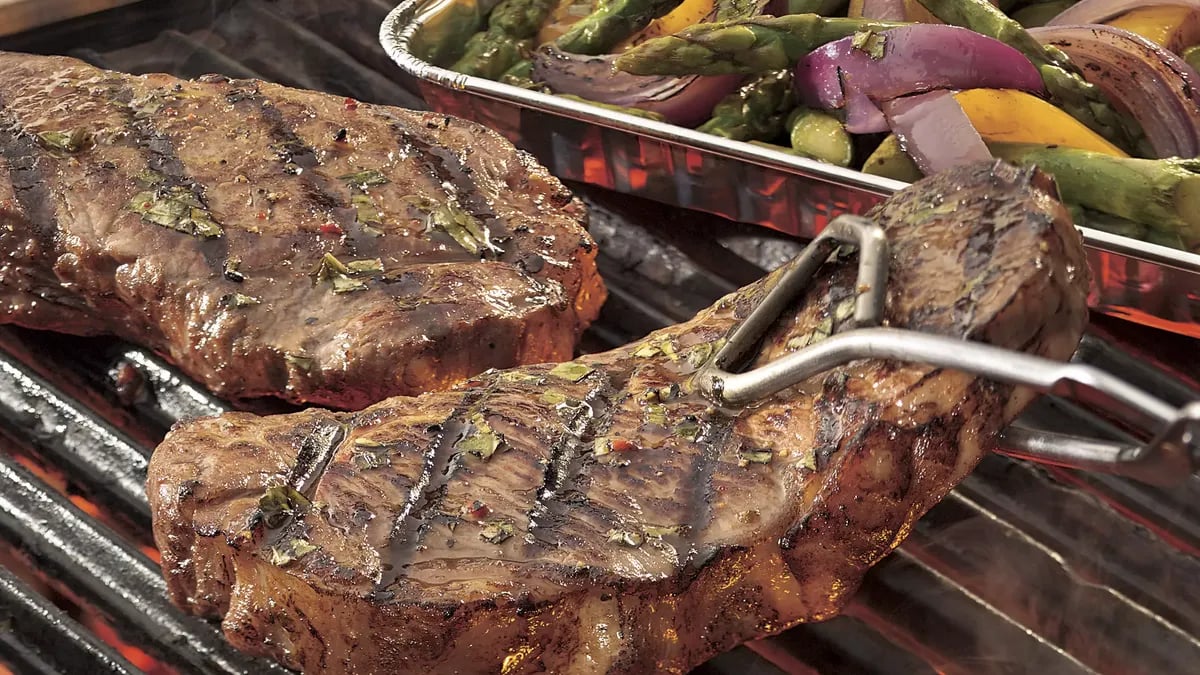 Grilled Italian Steak and Vegetables