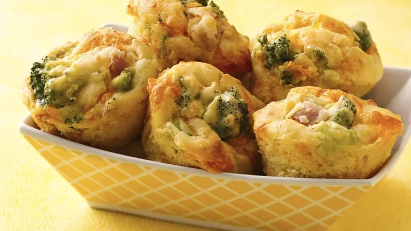 Easy Broccoli, Cheese and Ham Muffins