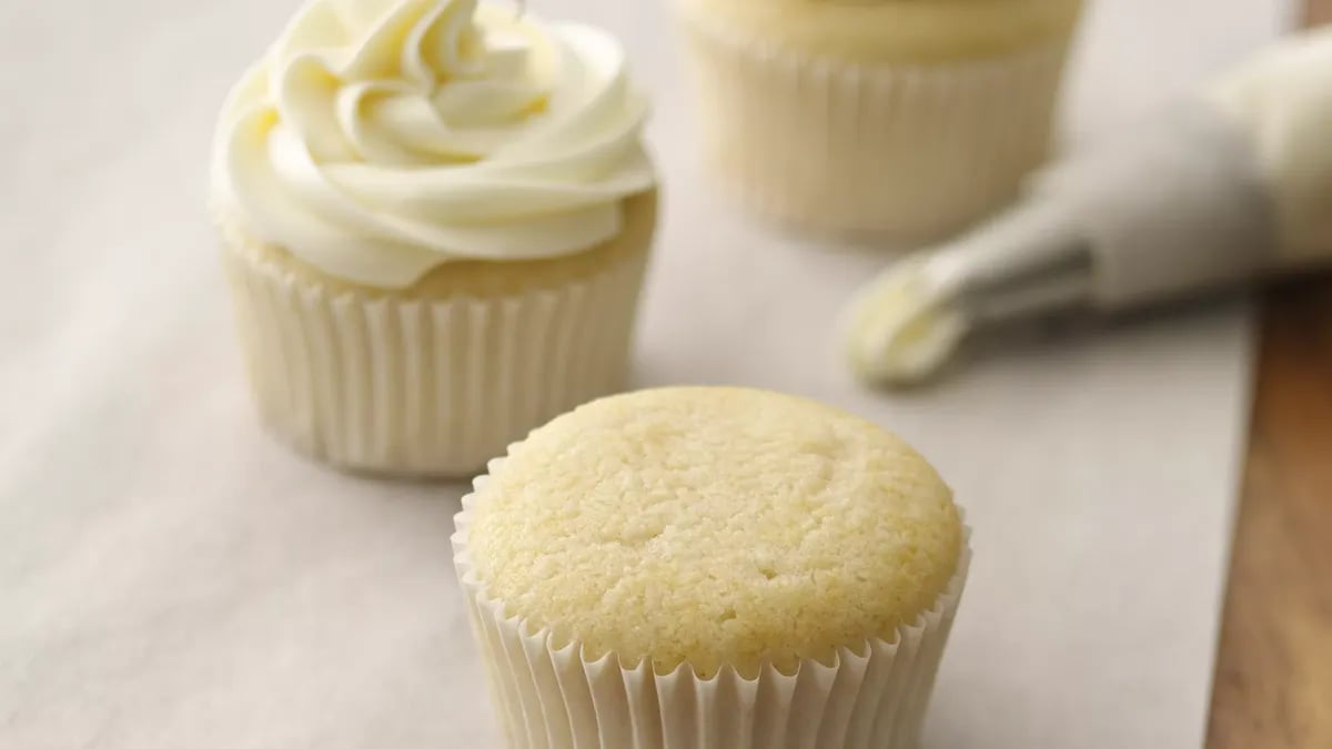 White Cupcakes