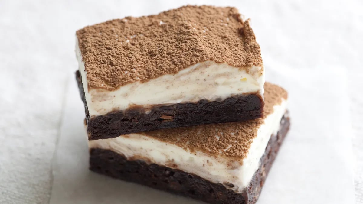 Easy Tiramisu Brownie Bars