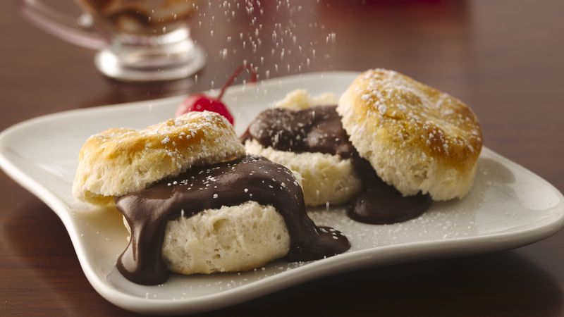 Biscuits with Chocolate Gravy