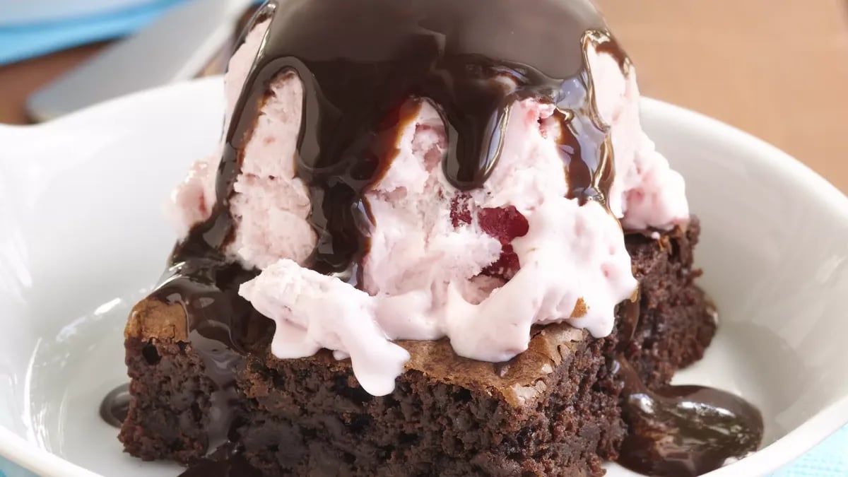 Supreme Brownie Sundaes