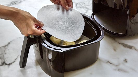 Can you put Parchment paper in an Air fryer - Air Fryer Yum