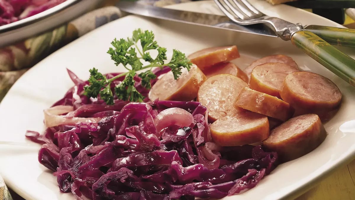 Kielbasa with Sweet and Sour Cabbage