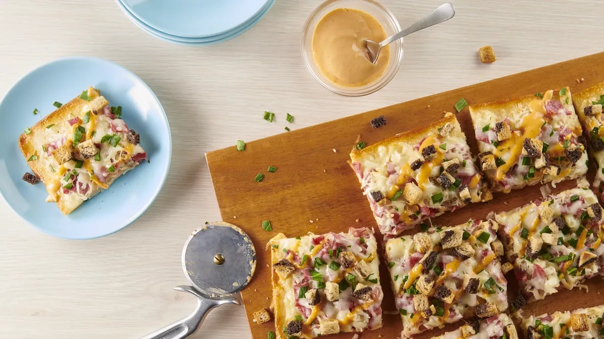 Reuben Flatbread Pizza