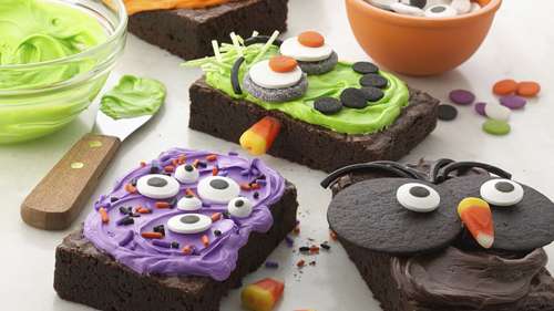 Make-Your-Own Halloween Brownies 