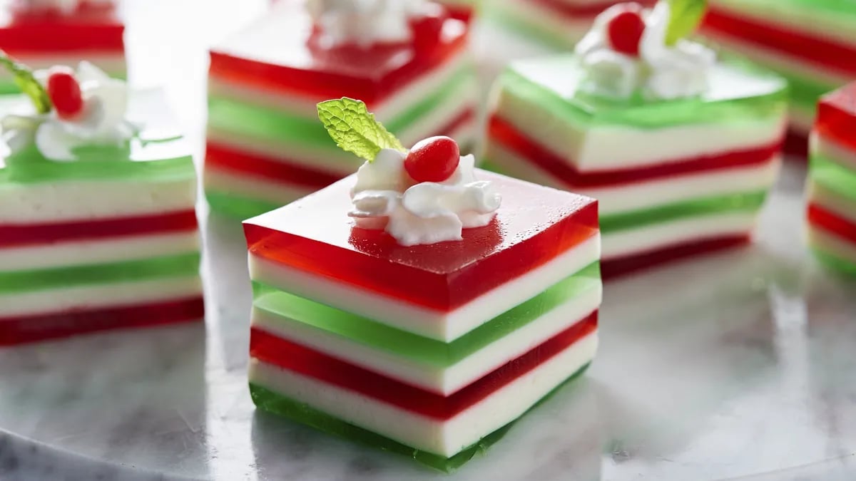 Holly Jolly Jello Shots