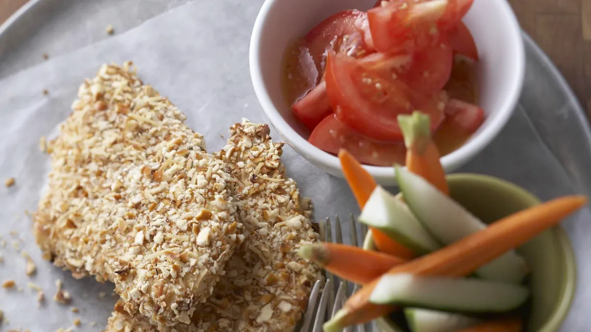 Skinny Crispy Pretzel-Coated Chicken