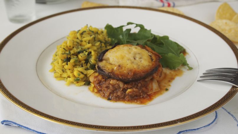 Baked Eggplant and Ground Beef Recipe - QueRicaVida.com