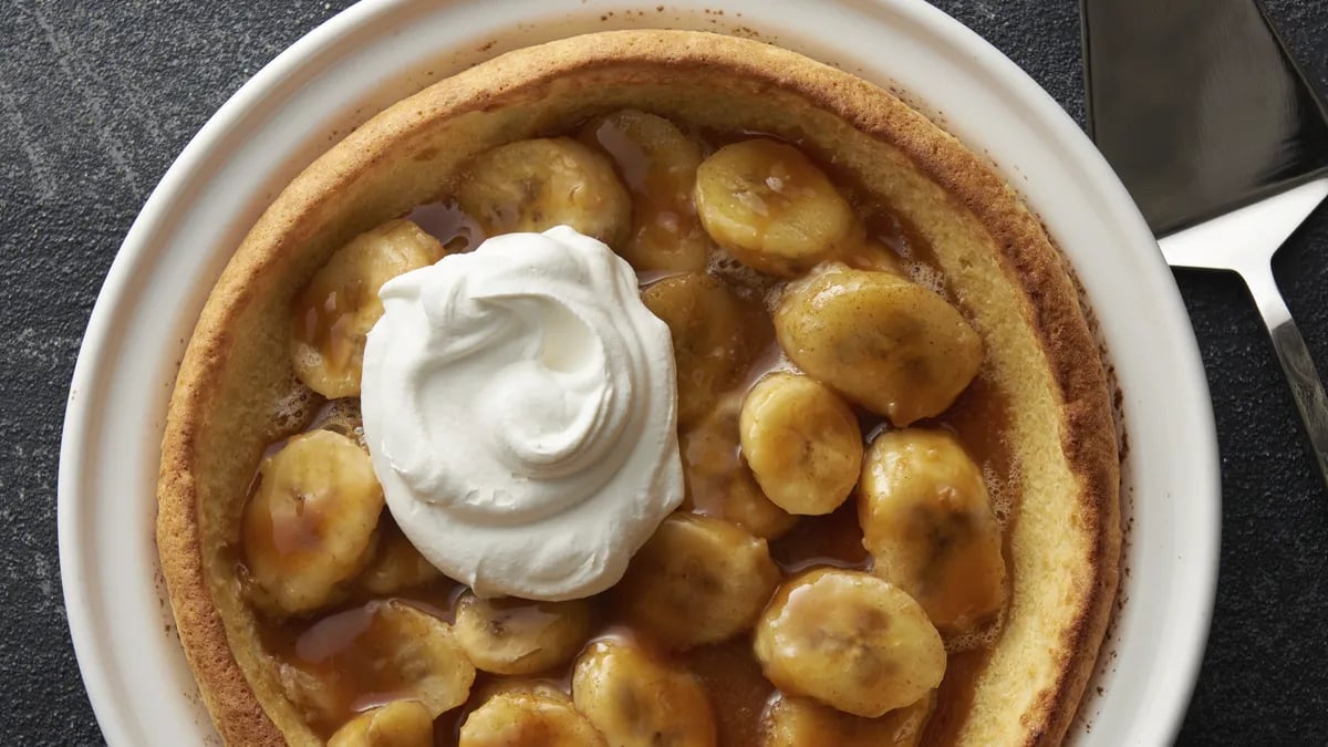 Bananas Foster Dutch Baby Pancake