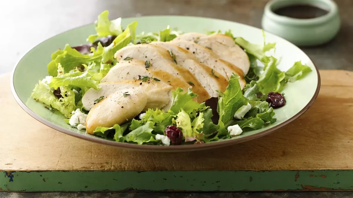 Gluten-Free Quick Chicken Salads with Cherries and Cheese