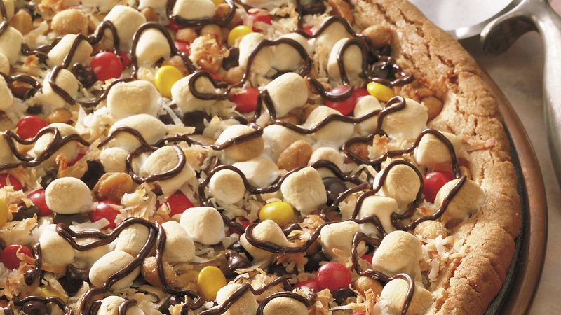 Cookies and Candy Pizza