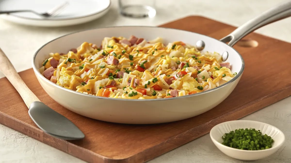 Cheesy Ham Breakfast Skillet Hash