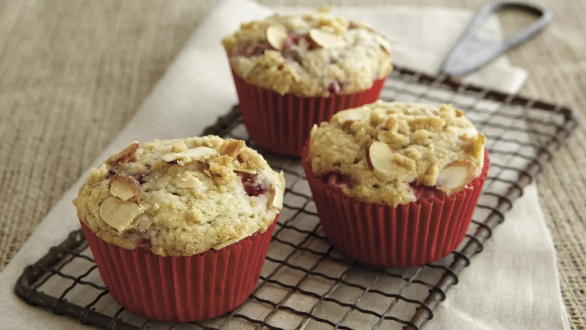 Strawberry-Buttermilk Muffins