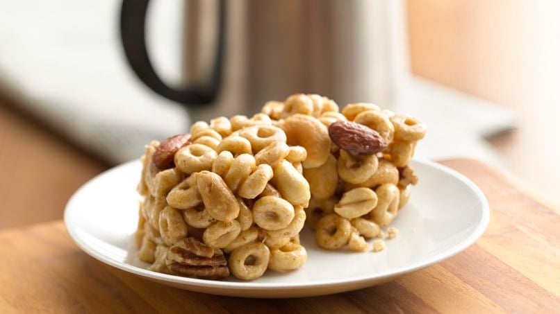 Gluten-Free No-Bake Honey-Nut Cereal Bars