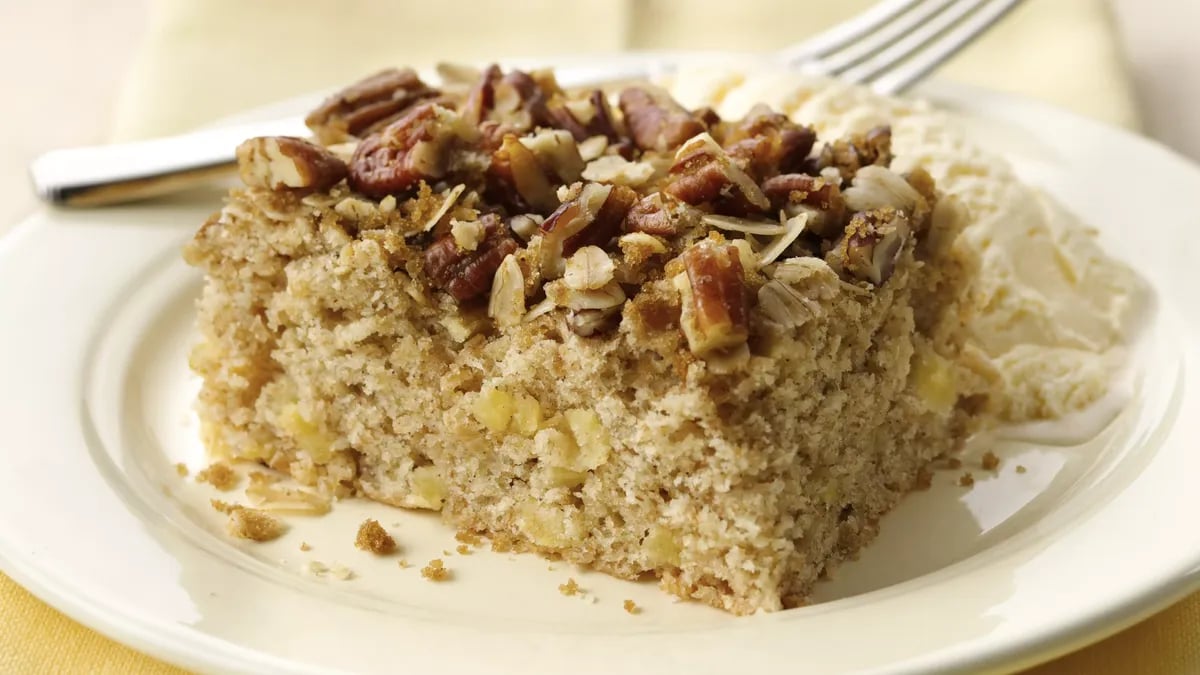 Fresh Apple Streusel Pecan Cake