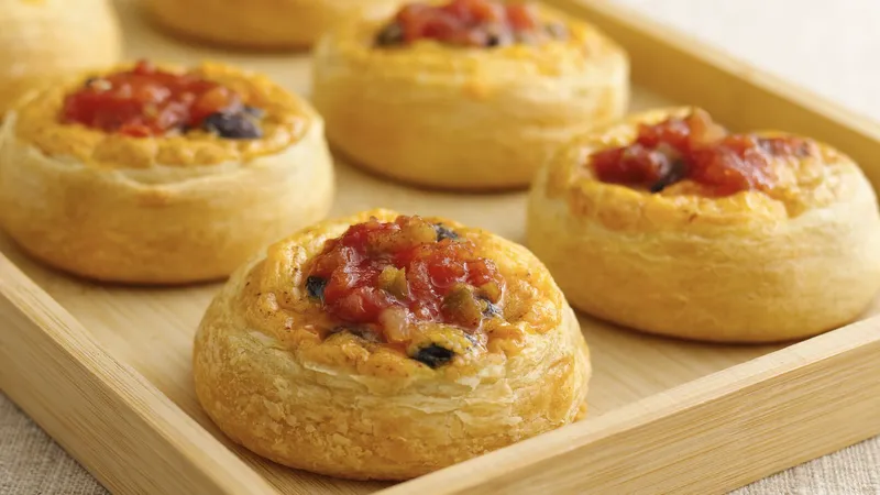 Rancheros Crescent Rounds Recipe - Pillsbury.com