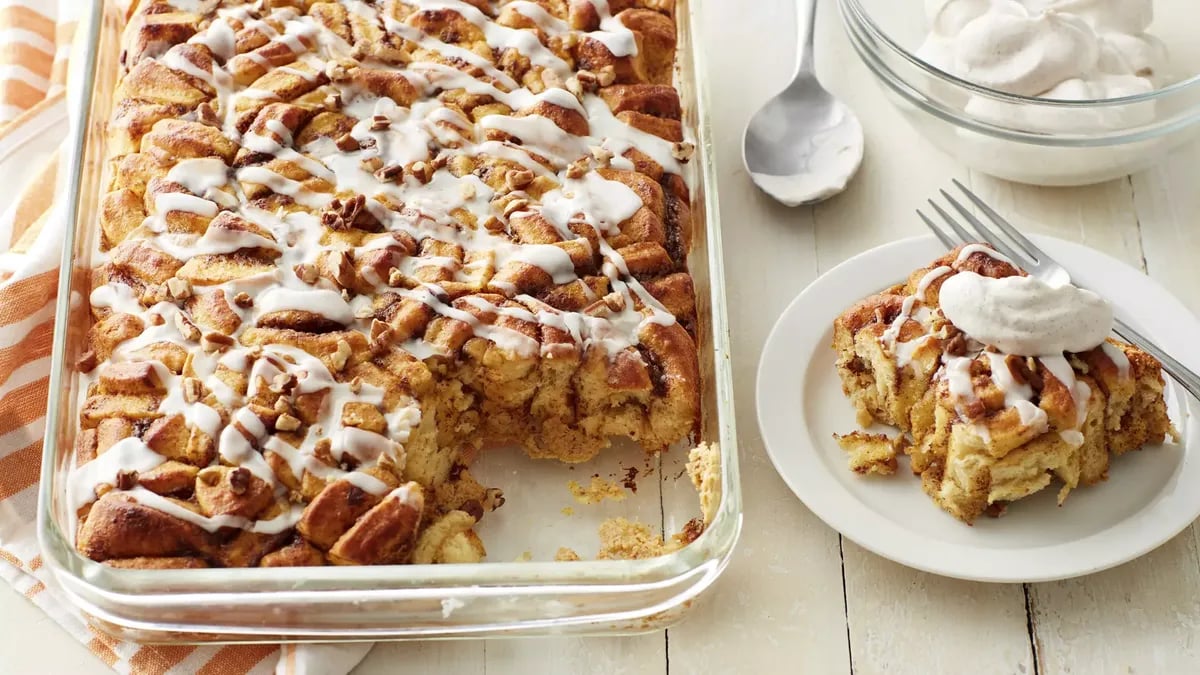 Pumpkin-Cinnamon Roll Bake