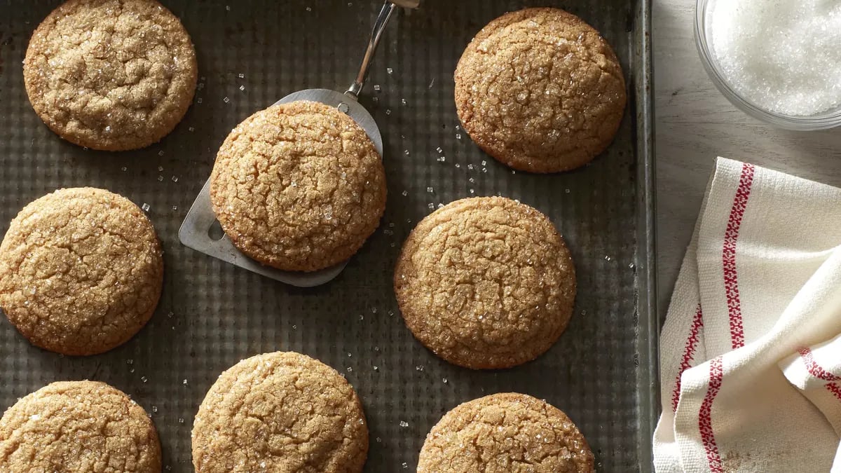 Brown Sugar Crackle Cookies