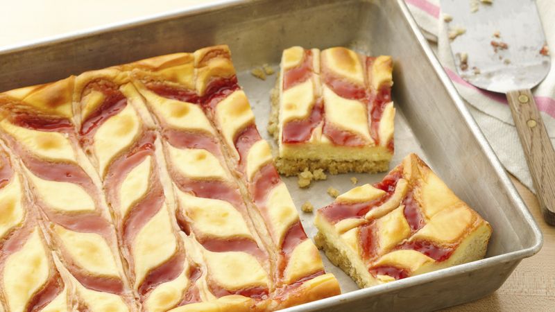 Strawberry-Cheesecake Cookie Bars