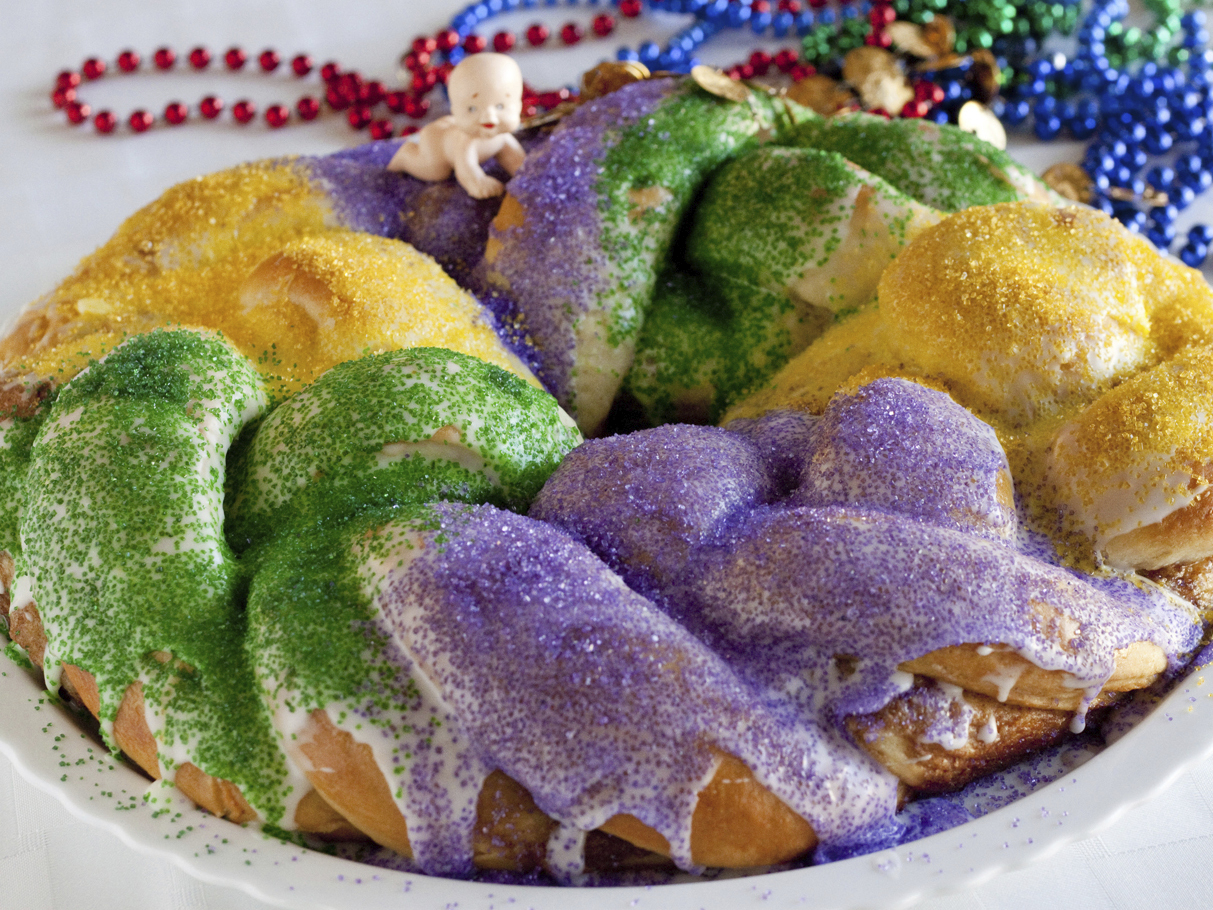 Easy King Cake With Cream Cheese Filling — Damn, Spicy!