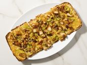 General Mills Foodservice | Sausage Gravy and Fried Chicken Flatbread