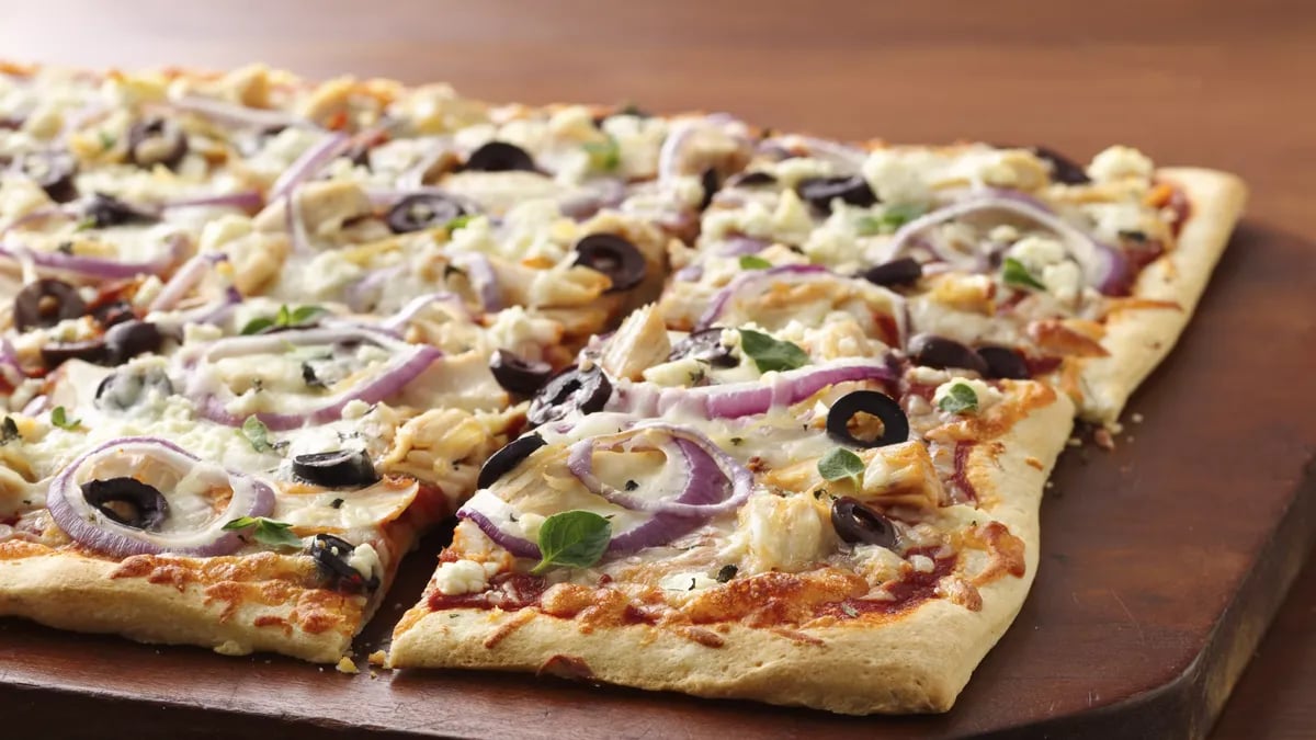 Greek Chicken Pizza