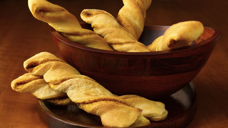 Spicy Curry Crescent Twists