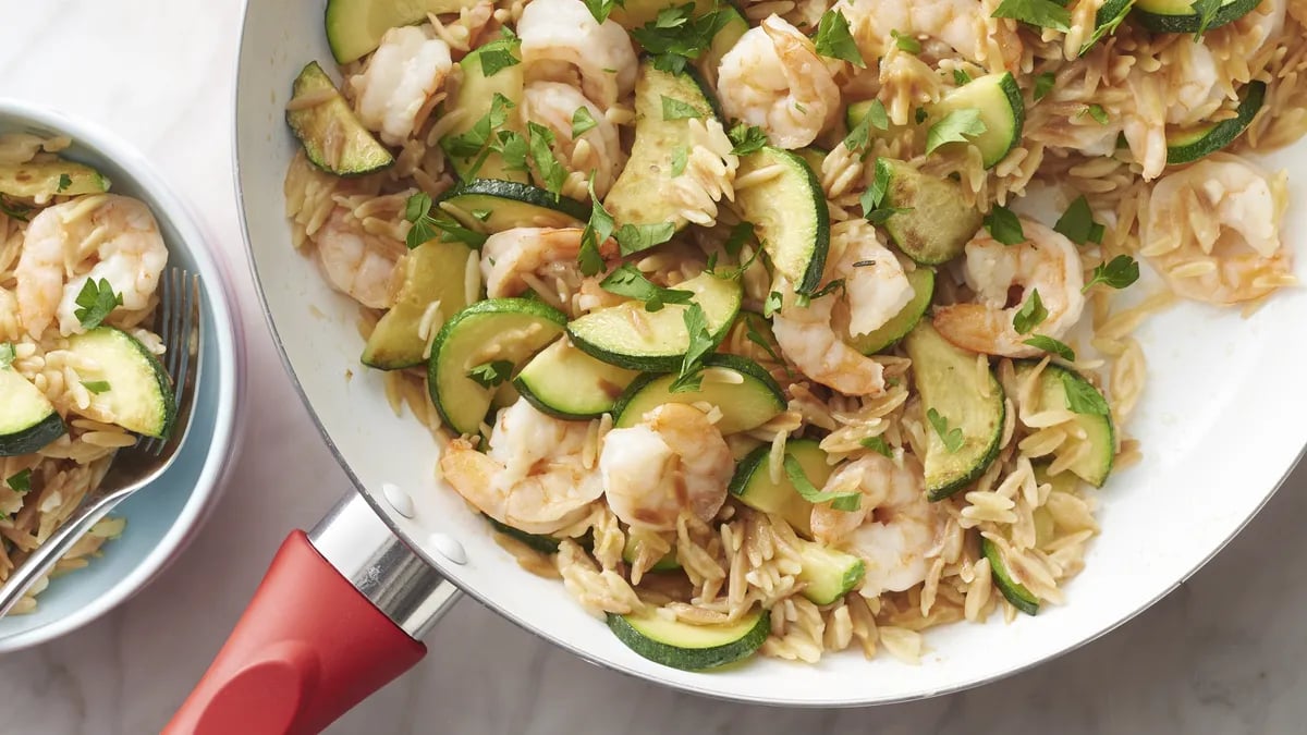 Lemon-Garlic Shrimp Orzo Skillet