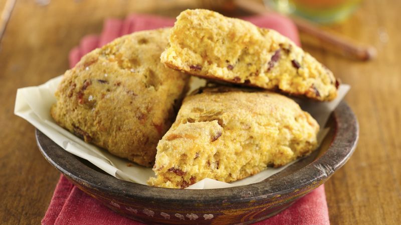 Cheddar and Chilies Cornbread Scones