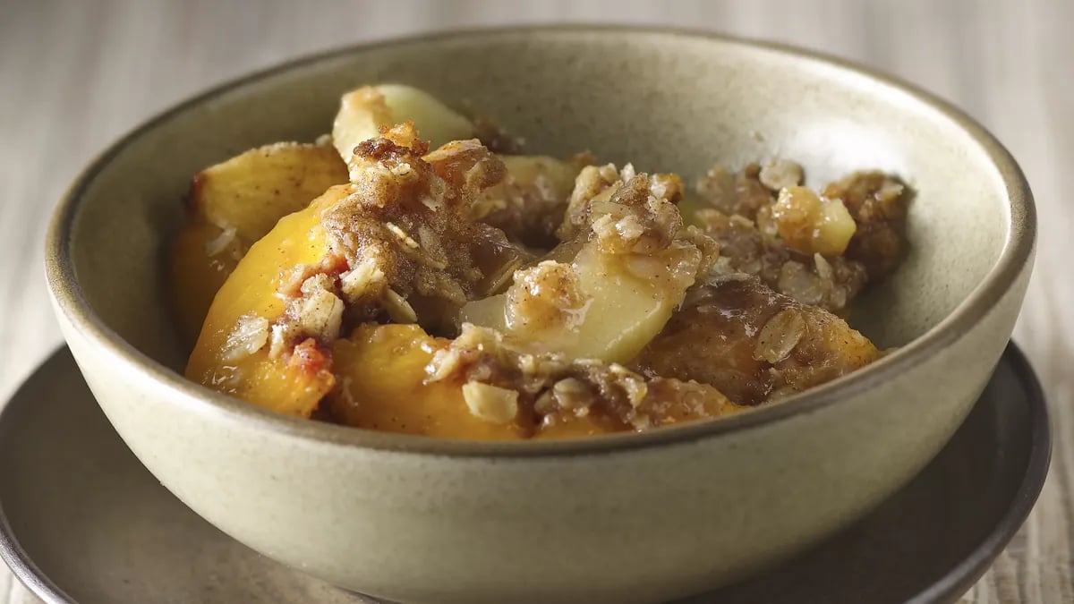 Walnut Apple-Peach Crisp with Cinnamon-Brown Sugar Crumble