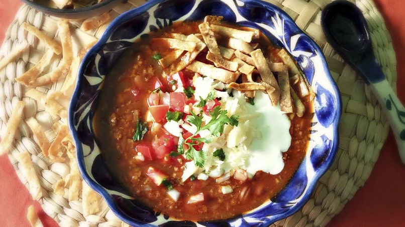 Easy Aztec Soup Recipe - QueRicaVida.com