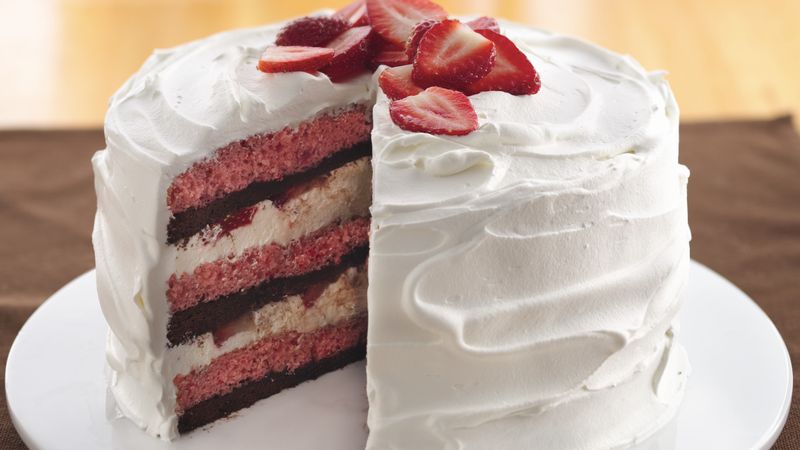Cream-Filled Strawberry-Brownie Cake