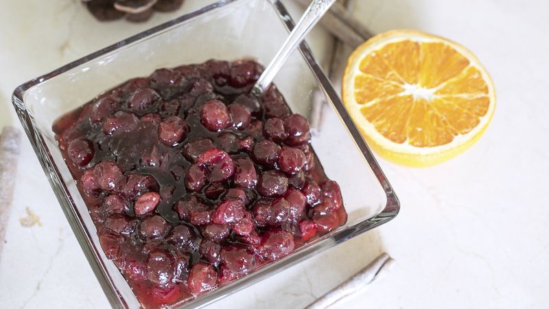 Homemade Slow-Cooker Cranberry Sauce